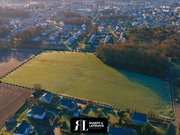 GUIDEL - TERRAIN À BÂTIR DE 364 m²