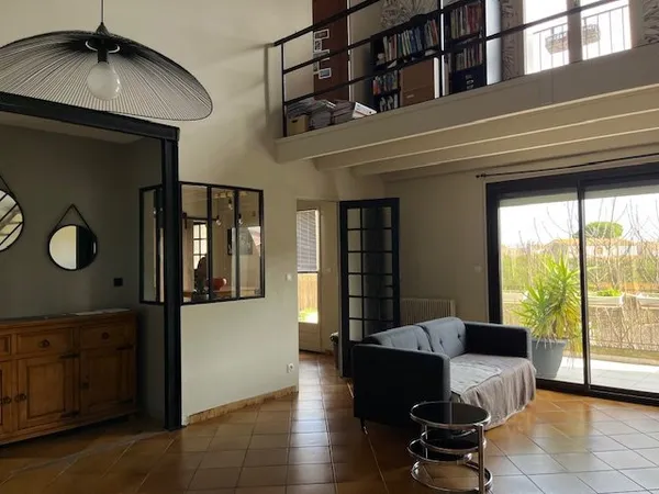 Bel appartement spacieux et lumineux avec terrasse