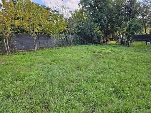 Très Rare, Terrain de 673m² proche Auchan