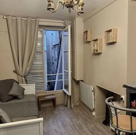 Studio 1 pièce 15 m²