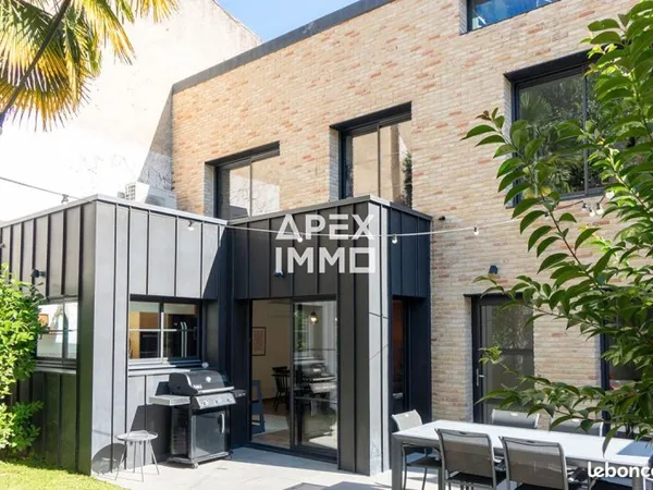 Maison 8 pièces 180 m²