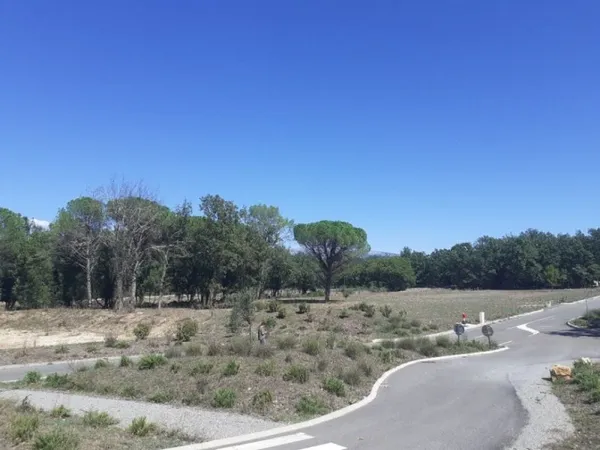 Terrain 1545 m²
