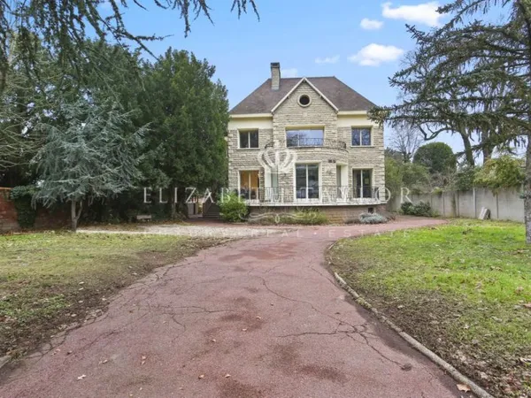 Maison de luxe 11 pièces 289 m²