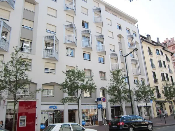 Stationnement Location Annecy   105€