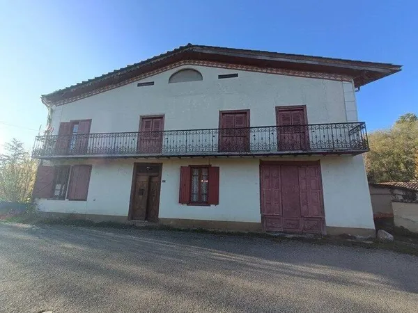 Maison 8 pièces 206 m²