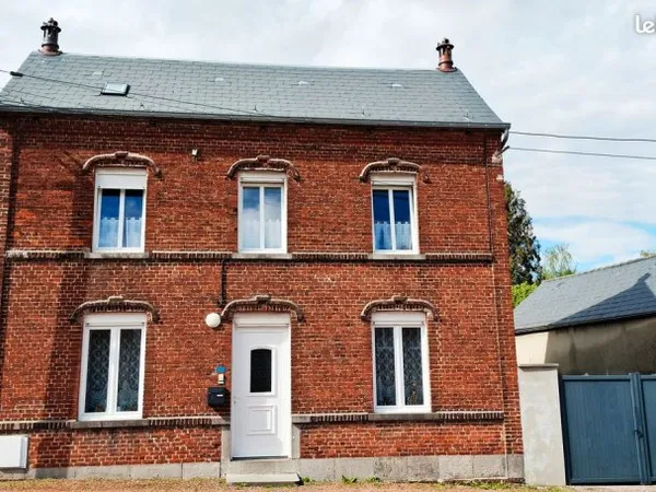 Maison individuelle rénovée 80 m² + grand jardin - Centre Beugnies