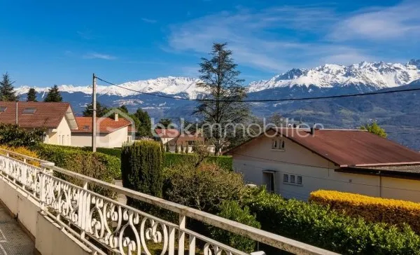 Maison 10 pièces 230 m²