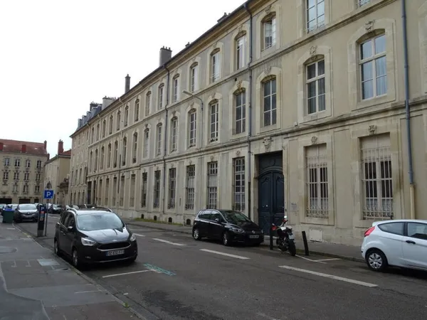 Nancy, proche Place Stanislas, Local professionnel