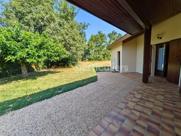 Maison de plain-pied - 135 m² - 3 chambres - 2 bureaux - Garage