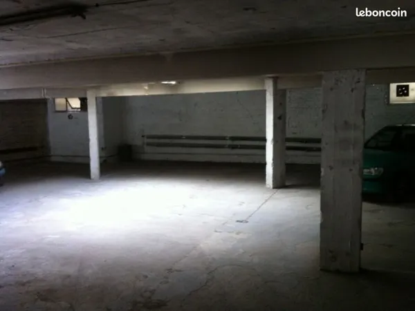 Local commercial parking lille centre