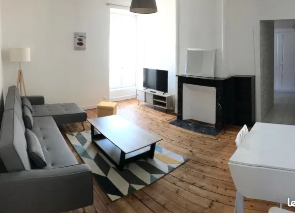 Hyper centre - Chambre meublée