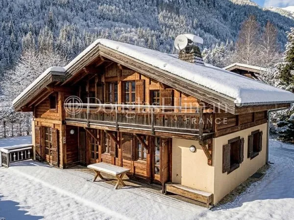 Chamonix - Un chalet alpin classique avec 6 chambres à Les Tines, Chamonix