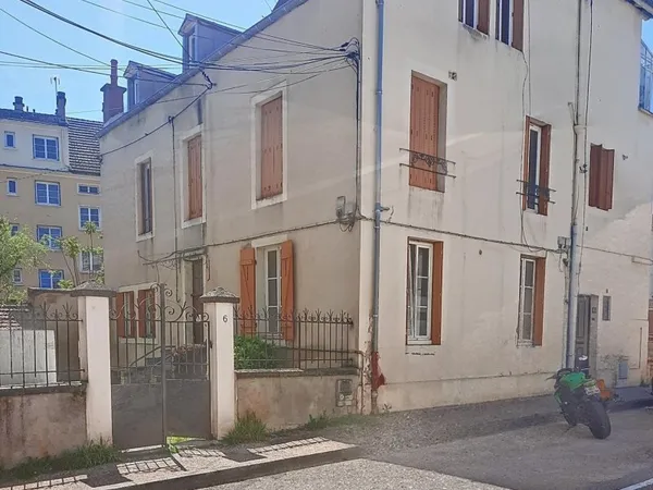 DIJON, proche centre et gare dans rue calme
