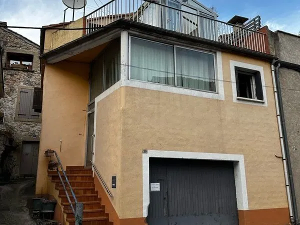 Maison de village avec potentiel commercial-Avene 34240