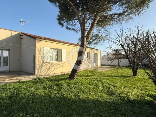 Maison pièces 77 m2 à vendre à Angles