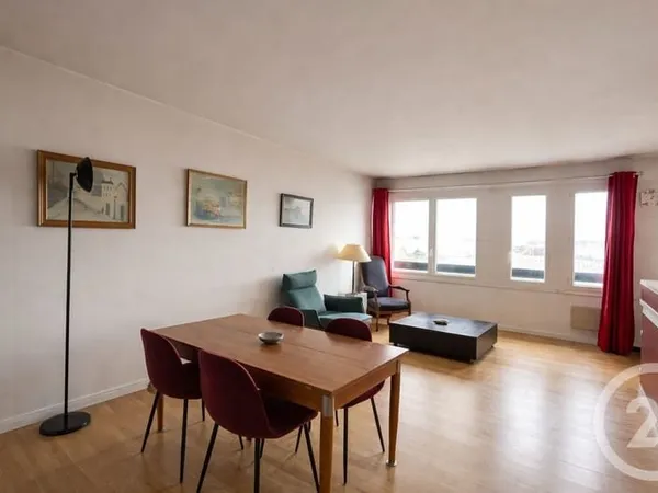 Appartement 4 pièces 81 m²