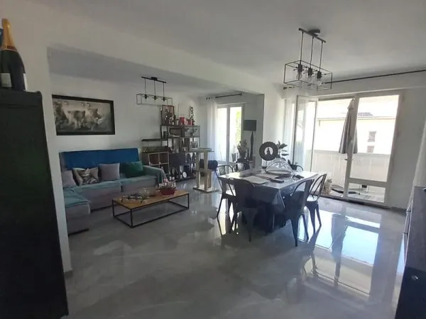 Appartement 4 pièces 96 m²