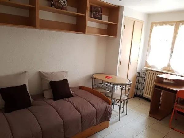 Studio 1 pièce 15 m²