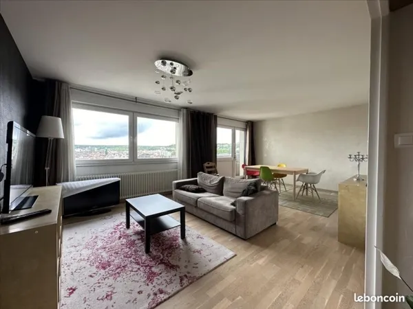 Meublé 3 pièces 89 m²
