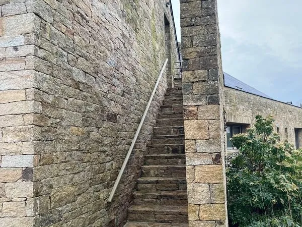 Location en meublée Appartement 3 pièces sans vis-à-vis avec terrasse vue mer - Le Tour-du-Parc