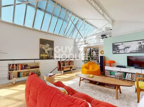 Loft 7 pièces 140 m²