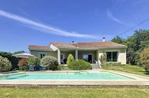 Villa moderne avec excellent classement en énergie