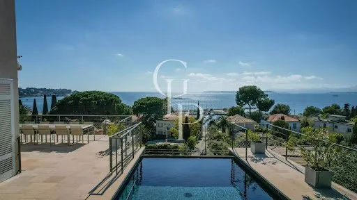 Maison 10 pièces 400 m²