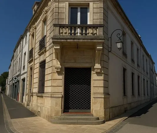 Local 538 m² Fontenay-le-Comte
