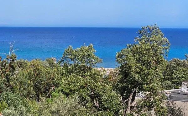 SARI SOLENZARA (20) MAISON 133m² TERRAIN de 772m² PISCINE A DEBORDEMENT - VUE MER