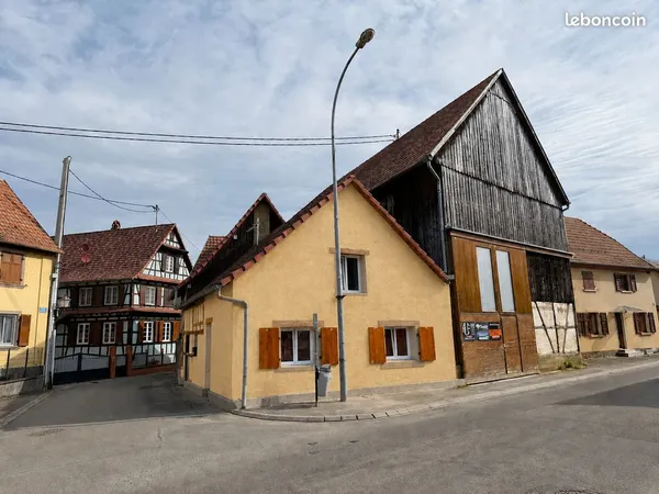 Maison - Appartement - Grange stockage - 510m2