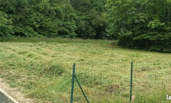 A vendre TERRAIN 575m2 Coeur de Bourg Séverac 44530