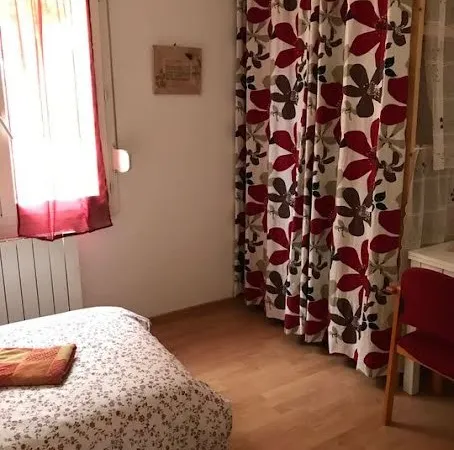 Chambre 1 pièce 9 m²