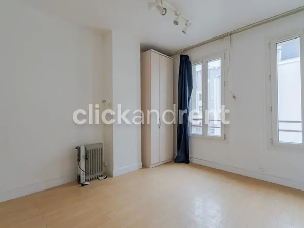 Charmant T2 en location meublé dans le 10e arrondissement de Paris.