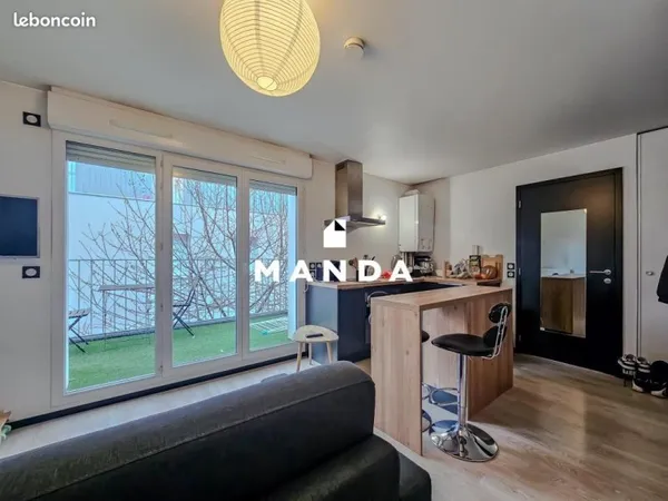 Studio 1 pièce 24 m²