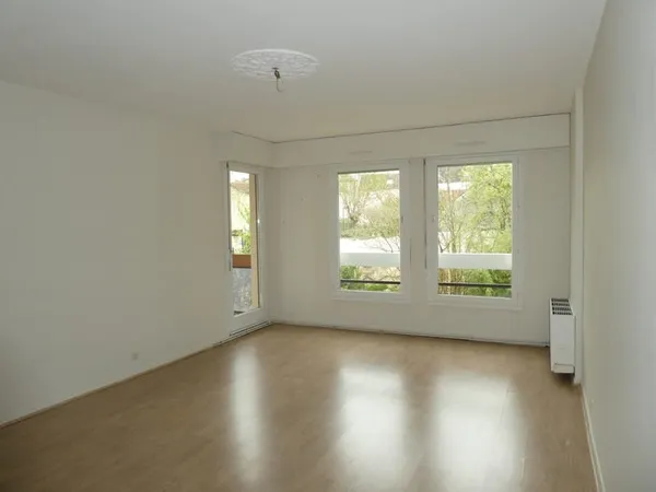 Appartement 3 pièces avec parking, en résidence
