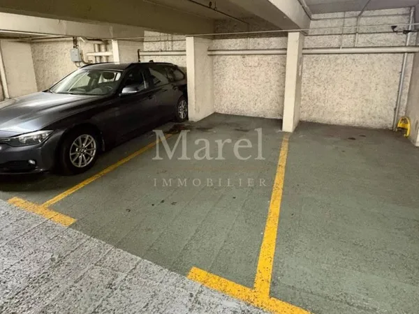 Parking 11 m²