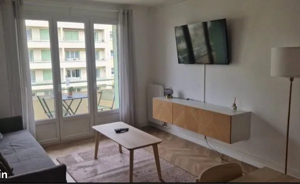 Magnifique T4 Lumineux & Moderne - Entièrement Meublé