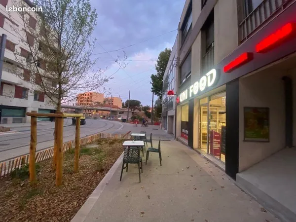 Restaurant rapide à vendre en urgence