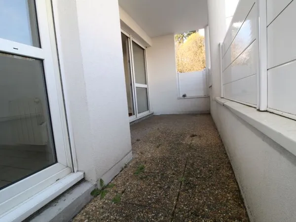 T3 avec grand balcon + parking de copropriété
