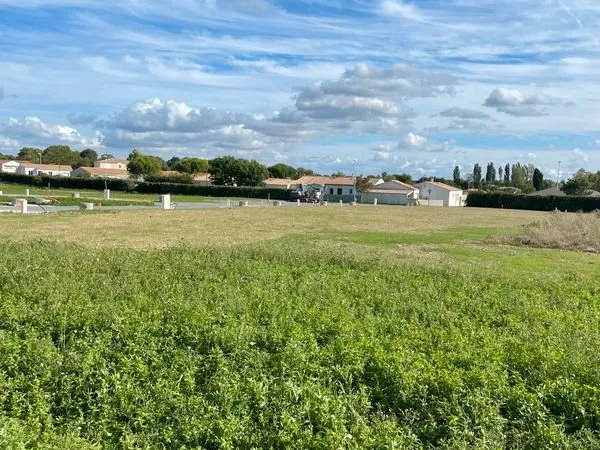 Terrain viabilisé 285 m² - Surgères (17700)