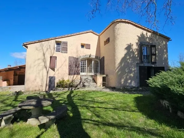Maison 5 pièces 138 m²