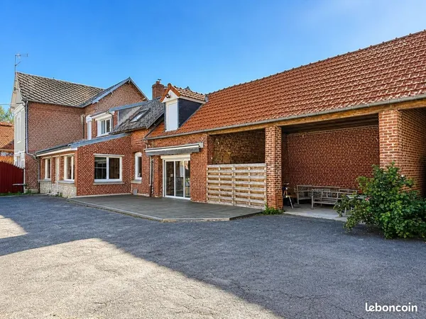 Propriété 7 pièces 180 m²