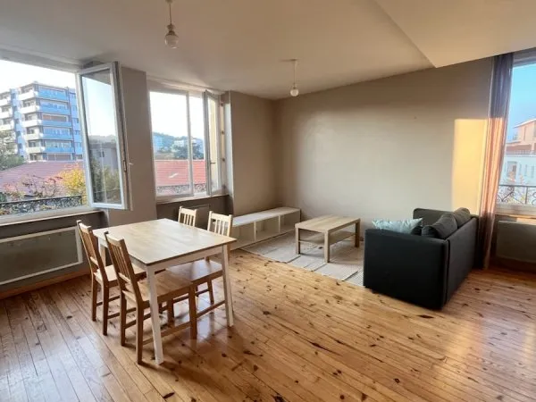Loue Appartement meublé T3 2 chambres, 62m², lumineux et calme