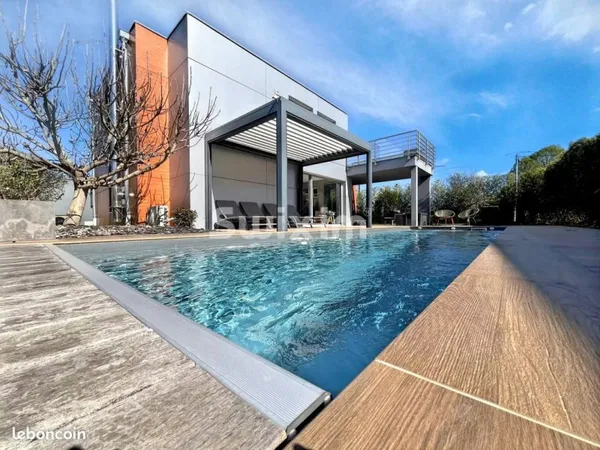 Maison 6 pièces 160 m²