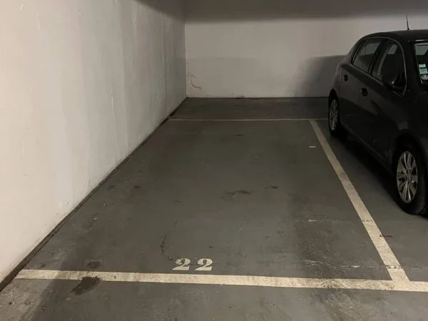 Parking 12 m²
