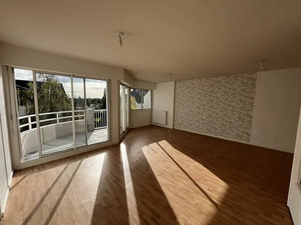 Angers - T4 en duplex avec parking