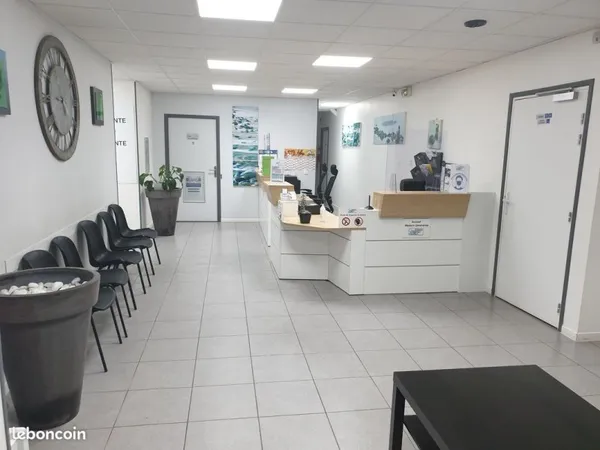Loue bureau au sein d'un cabinet médical et paramédical