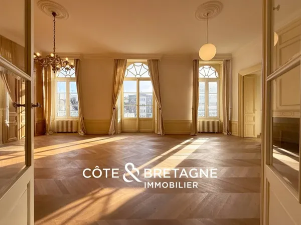 Appartement 6 pièces 169 m²