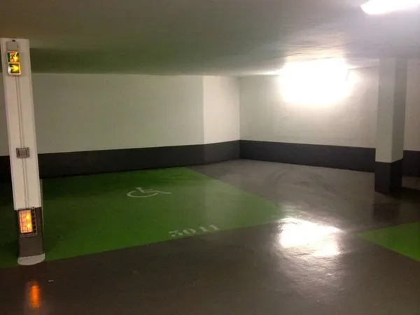 Garage Parking à louer Paris