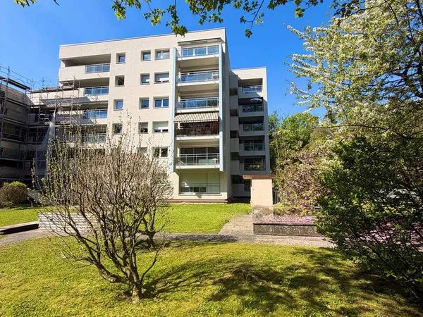 Appartement 4 pièces de 92 m2, avec terrasse & garage